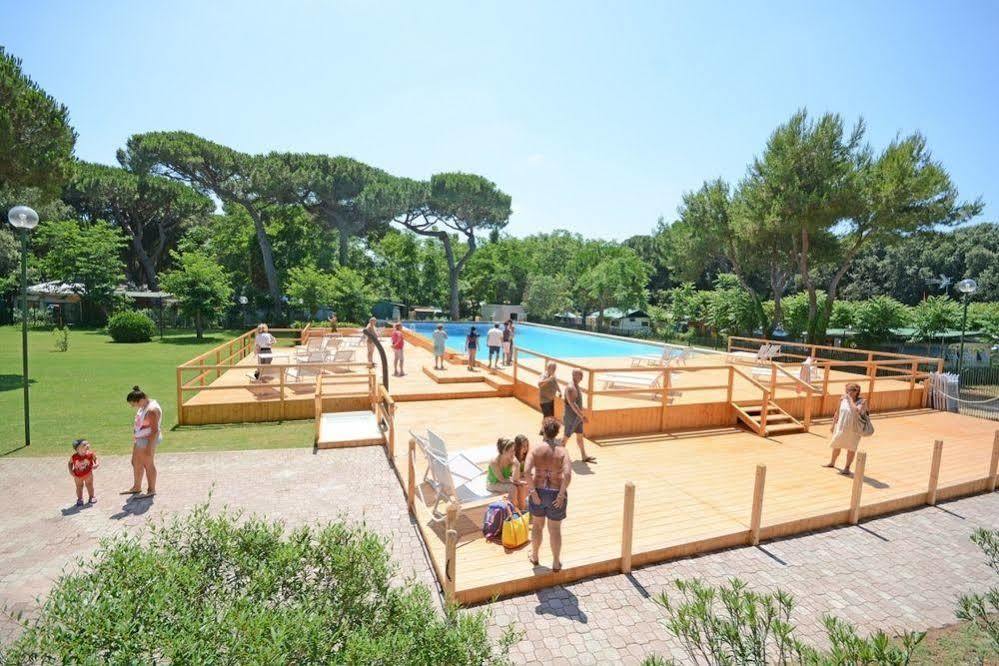 Parco Della Gallinara Lido dei Pini Bagian luar foto